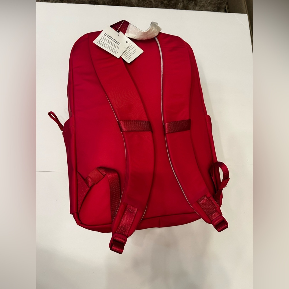 Lululemon Raspberry Coulis/Sheer Oak Backpack 22L - Picture 5 of 5